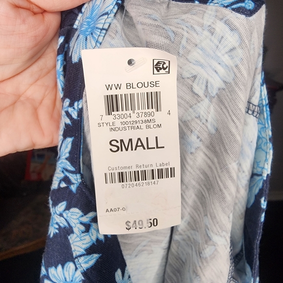 Style & Co. Top NWT - Picture 12 of 12